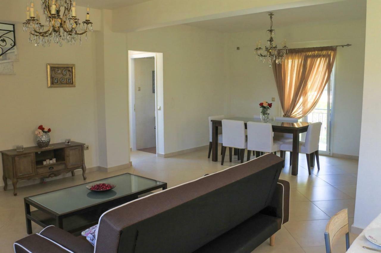Maison Fleurs Diakopto Zewnętrze zdjęcie