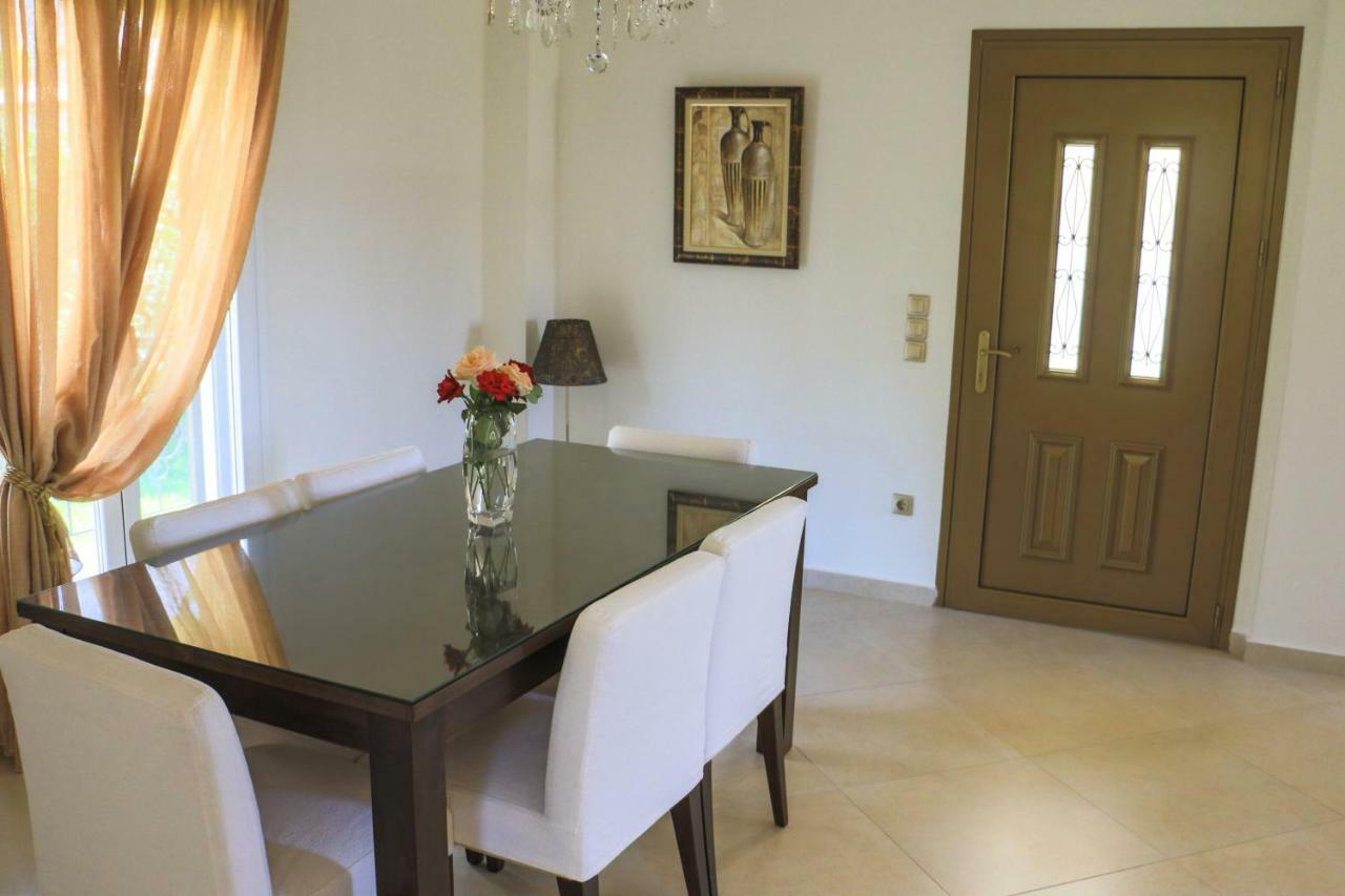 Maison Fleurs Diakopto Zewnętrze zdjęcie