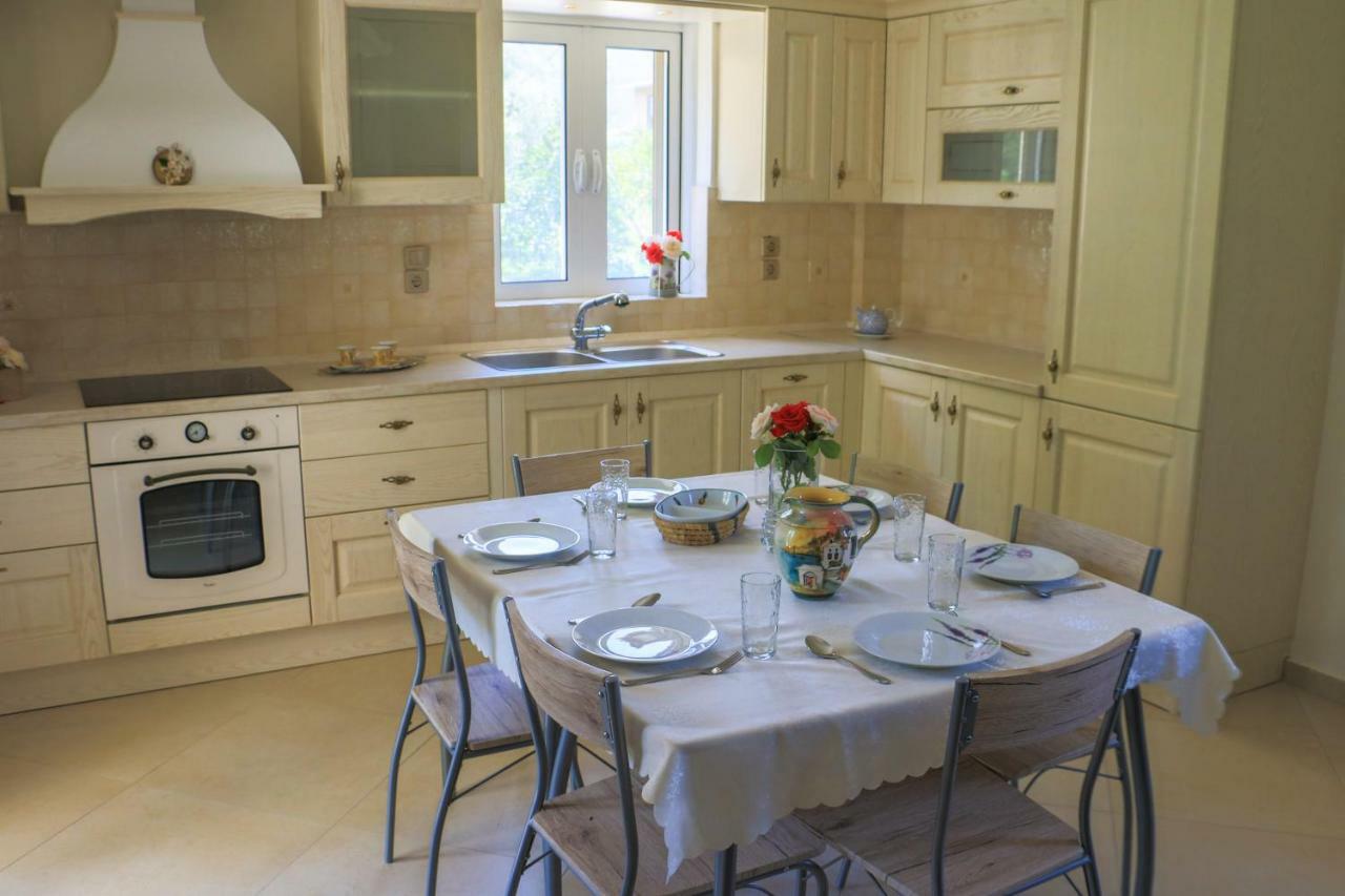 Maison Fleurs Diakopto Zewnętrze zdjęcie