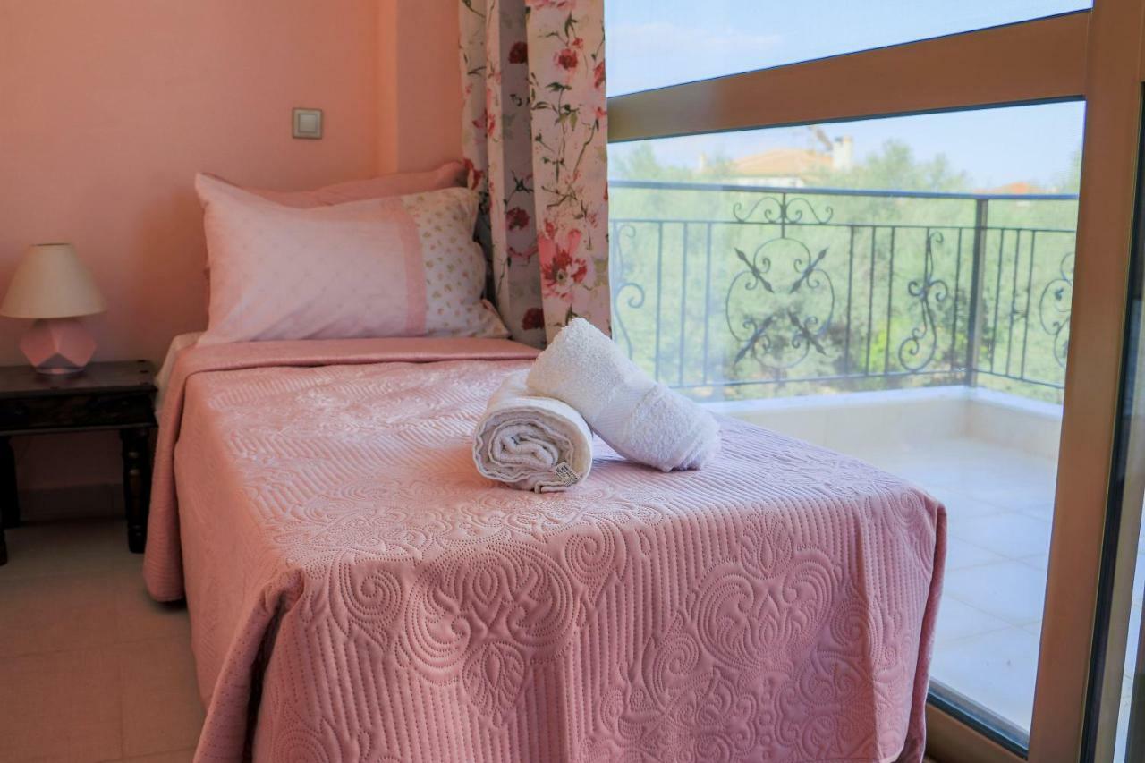 Maison Fleurs Diakopto Zewnętrze zdjęcie